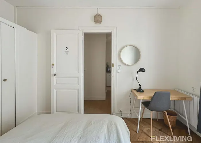 Flexliving - - Mesnil Holiday home Paris